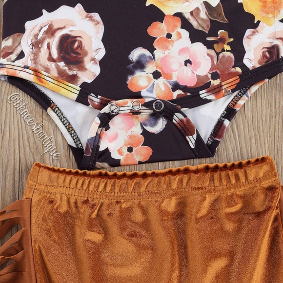 Girl Boutique Rustic Boho Velvet Fringe Short Set - Picture 3 of 4